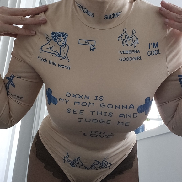 Graphic Long Sleeve Bodysuit - Beige and Blue - Picture 4 of 6